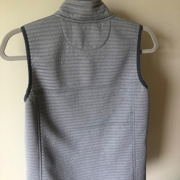 L.L Bean Lightweight Vest - Picture 5 of 8